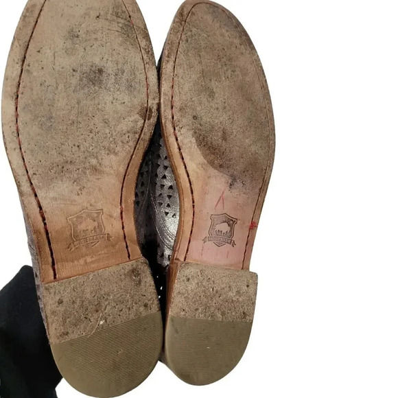 Trask Ali Bronze Silver Metallic Perforated Leather Flats Loafers 8.5 - Picture 6 of 7